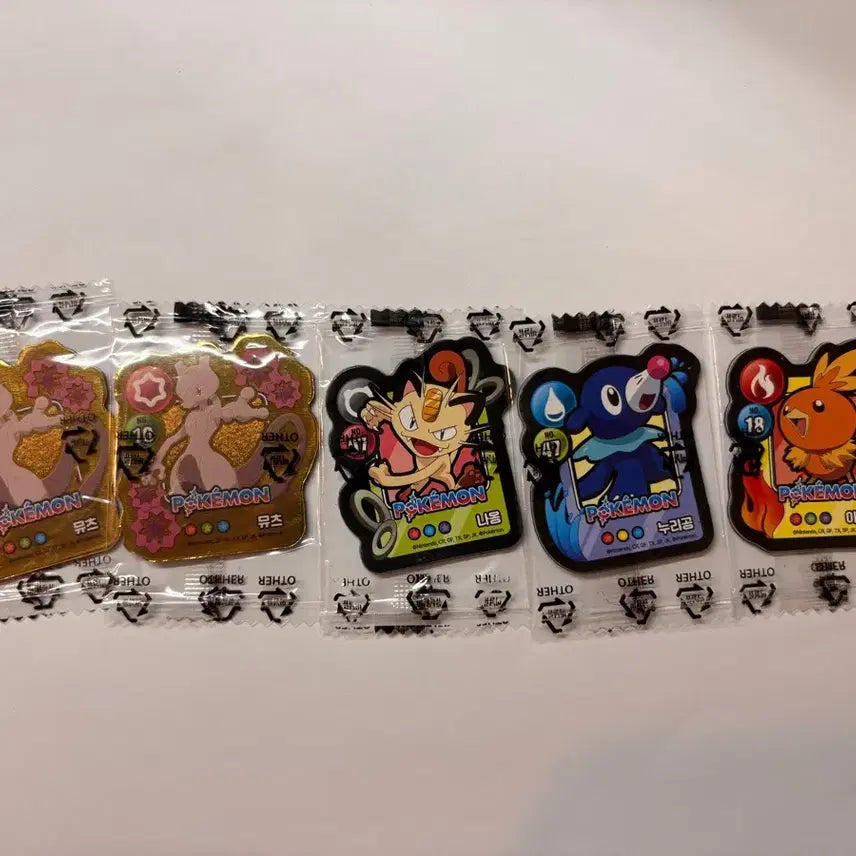 [BUNJANG] Pokemon Magnet Set (Meowth, Mewtwo) Bundle / 포켓몬 마그넷 (나옹,뮤츠,아차모,누리공)