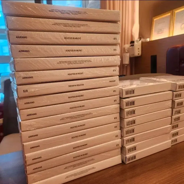 [BUNJANG] BTS Arirang Official Album Regular Edition Set (2 Types) / 방탄소년단 BTS 아리랑 앨범 정규5집 ARIRANG 일반반 2종세트