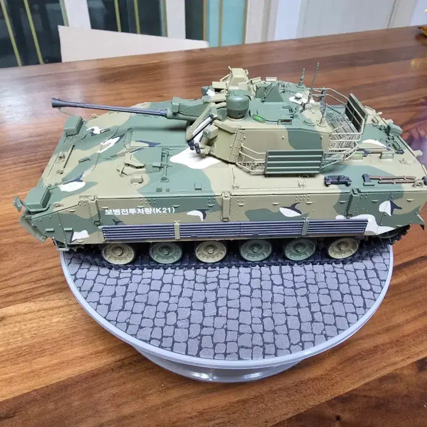 [BUNJANG] Academy K21 Infantry Fighting Vehicle 1/35 Scale Display Model / [가격수정] 아카데미 k21 탱크 1/35 완성작