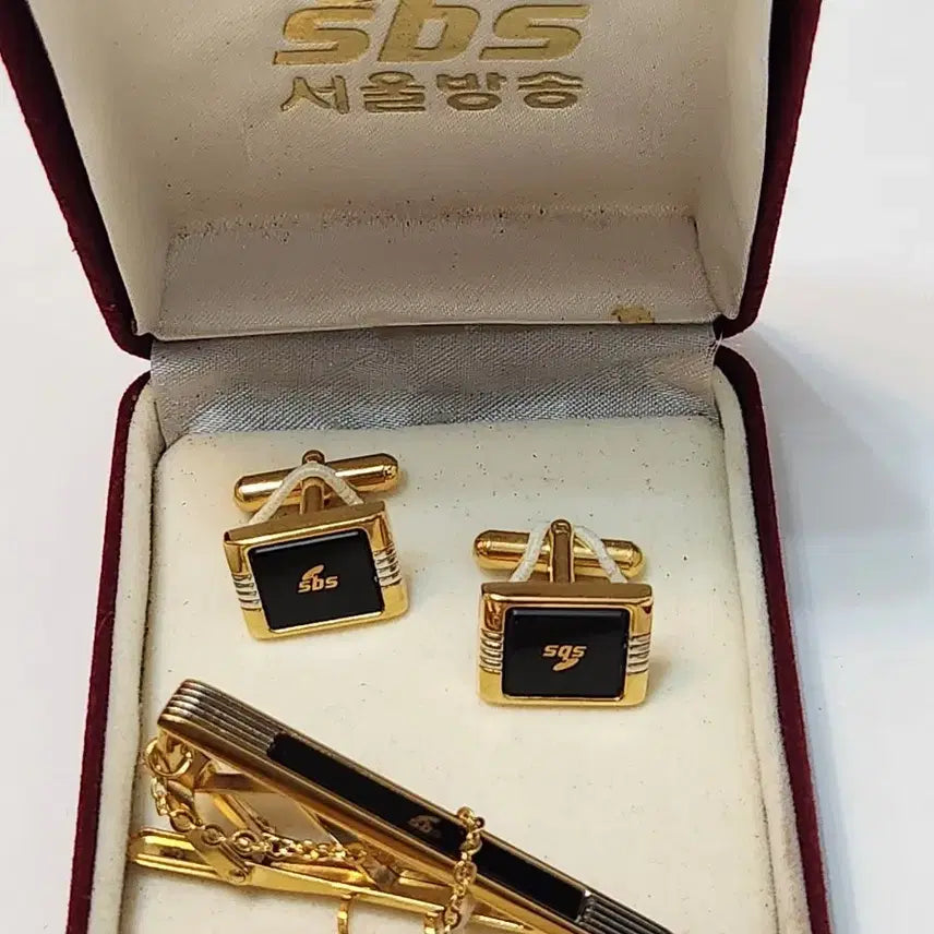 [BUNJANG] SBS Logo Gold Tie Clip and Cufflink Set / SBS 서울방송 금장 넥타이핀 커프스 세트