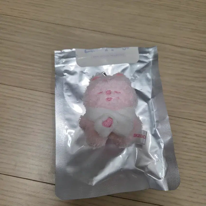 [BUNJANG] Stray Kids Han QUOKKA Strawberry Version Photocard / 스키즈 한쿼크 마이크로키주 딸기버전
