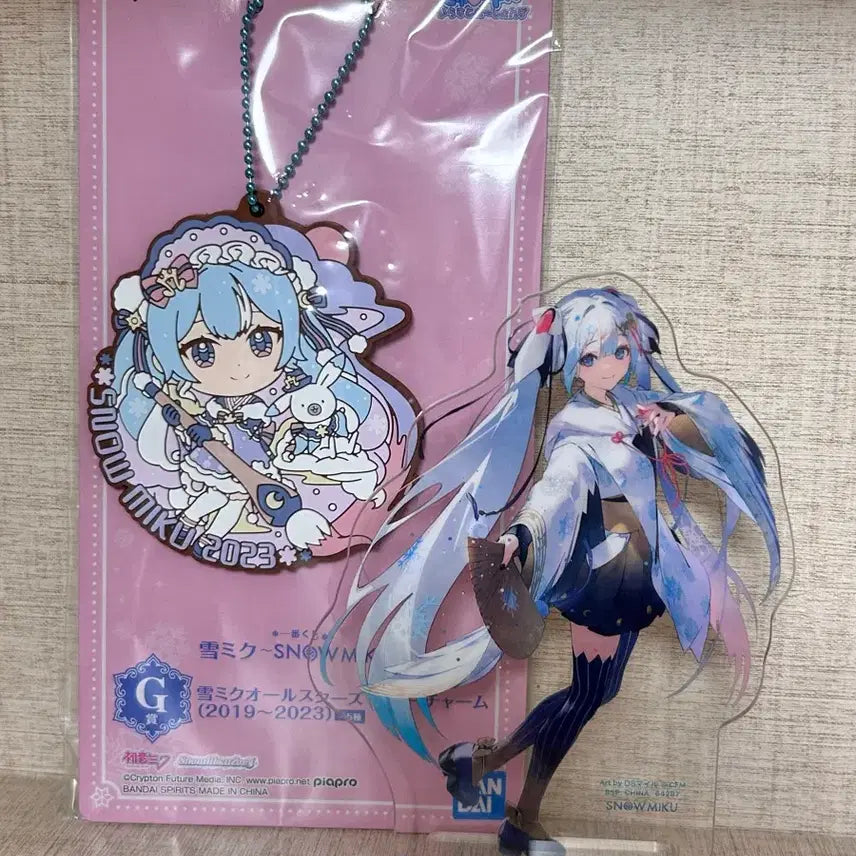 [BUNJANG] Yuki Miku Acrylic Standee 2018 2023 Bundle Set / 유키미쿠 아크릴 아크스타 러버스트랩 2018 2023
