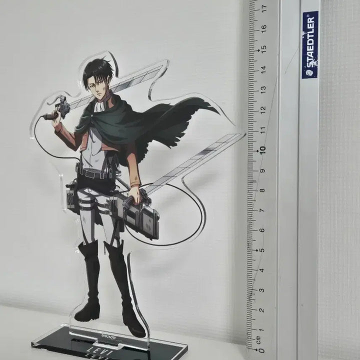 [BUNJANG] Attack on Titan Levi Ackerman "After the Battle" Ver. Acrylic Standee (Tower Records) / 진격의 거인 리바이 아크릴 스탠드 싸움후에 ver 타워레코드