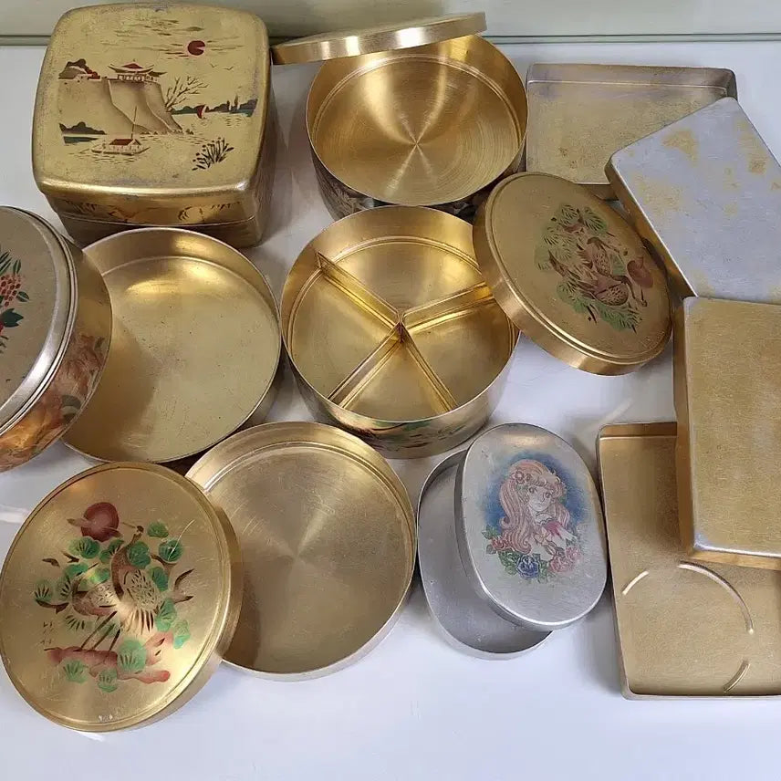[BUNJANG] Vintage Aluminum Lunch Box &amp; Food Containers Set (8 pcs) / 근대사 수집 자료 옛날 빈티지 양은 도시락 찬합 8점