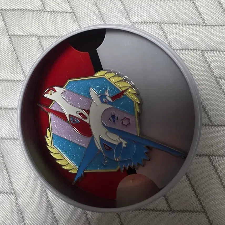 [BUNJANG] Pokemon Latias Latios Random Badge / 포켓몬 라티아스 라티오스 랜덤 뱃지