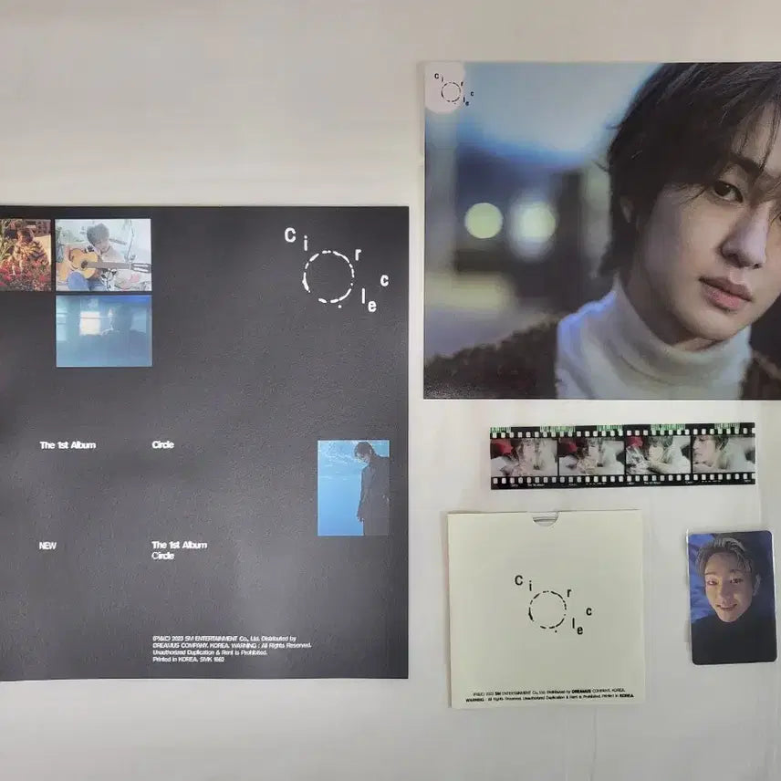 [BUNJANG] Onew The 1st Album Circle Photobook Ver. Poster / 샤이니 온유 정규 1집 초도 한정 포스터 포함