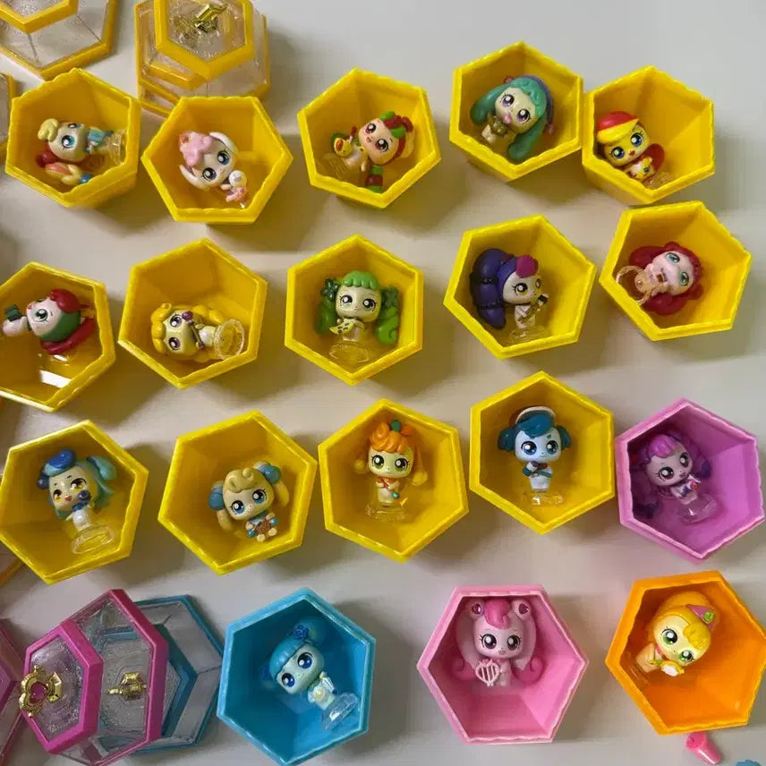 [BUNJANG] Sparkling Tinyping Figure Bundle Set (18 Figures) / 반짝반짝 티니핑 피규어 일괄 18마리 (다해핑 발레핑 하츄핑 공주핑 등등