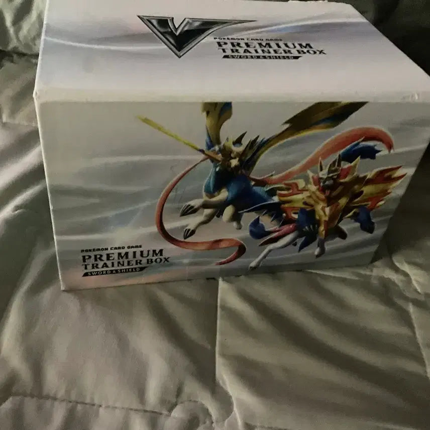 [BUNJANG] Pokemon Card Game Premium Trainer Box / 포켓몬 카드 게임 프리미엄 트레이너박스 팝니다. 살짝 흠집 있음 6.0