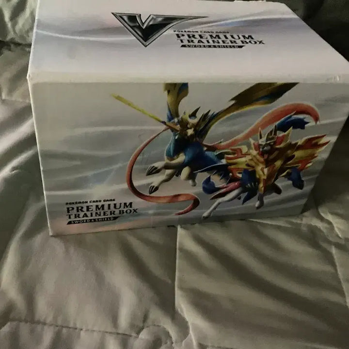 [BUNJANG] Pokemon Card Game Premium Trainer Box / 포켓몬 카드 게임 프리미엄 트레이너박스 팝니다. 살짝 흠집 있음 6.0