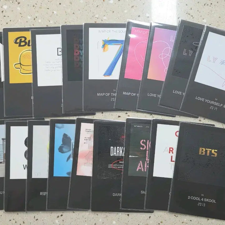 [BUNJANG] BTS Hybe Insight Exhibition Bundle Set Photocard &amp; Photocard Holder / 일괄)방탄 bts 하이브인사이트 포토카드, 포카 홀더  프루프 전시회