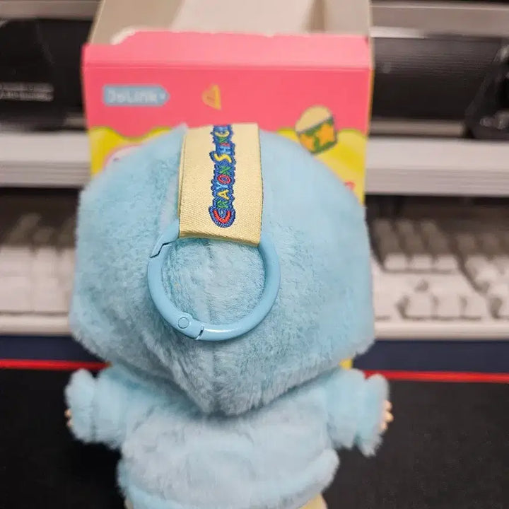 [BUNJANG] Jjolsink Crayon Shin-chan Dopamine Series Keyring / 짱구 도파민시리즈 키링 팝니다