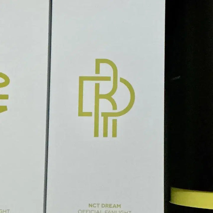 [BUNJANG] NCT DREAM Lightstick (New Version) / 엔시티 드림 믐뭔봉 응원봉 뉴믐 양도