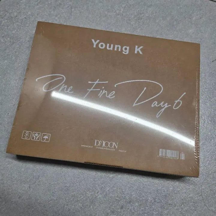 [BUNJANG] Day6 Young K Type A Photobook (Sealed) / 미개봉) 데이식스 영케이 화보집 type A