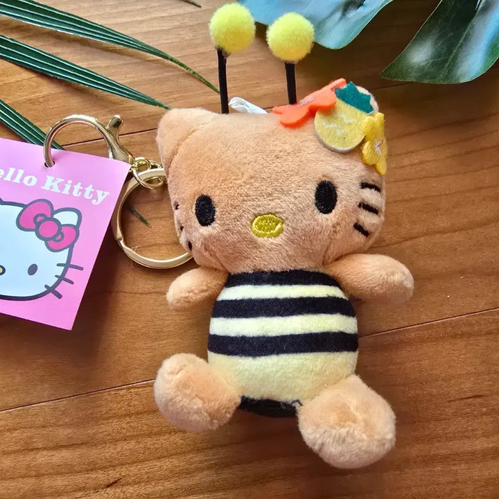 [BUNJANG] Hello Kitty Tanned Honeybee Doll Keychain / (새상품)  태닝한 꿀벌 헬로키티 인형 키링