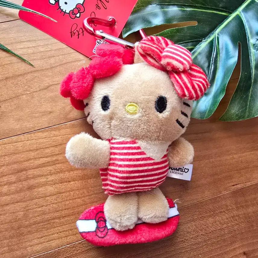 [BUNJANG] Hello Kitty Surfing Plush Keychain (New) / (새상품) 서핑하는 헬로키티 인형 키링