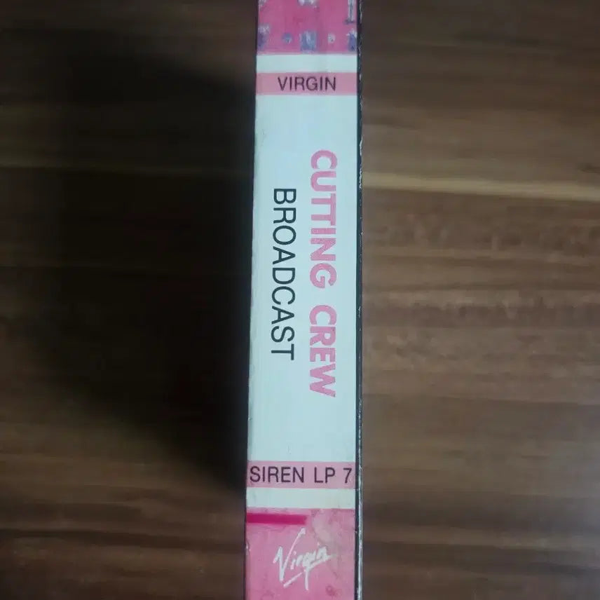 [BUNJANG] Cutting Crew Broadcast Cassette Tape / 커팅 크루 브로드캐스트 카세트테이프