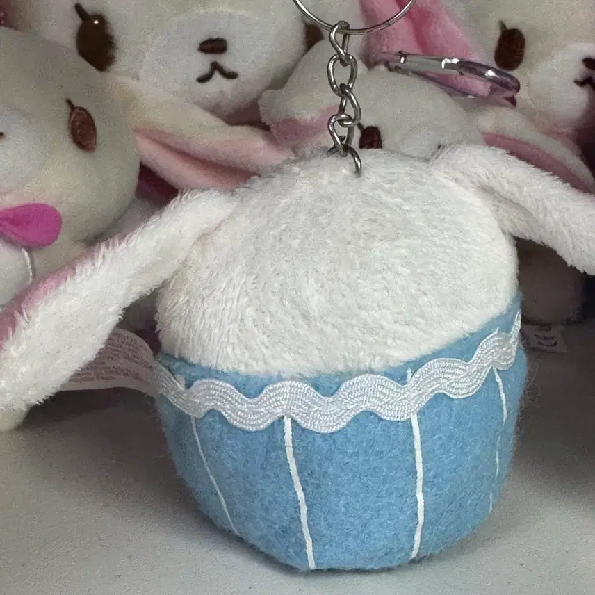 [BUNJANG] Classic Cupcake Shirousa Sugarbunnies Spinns Mejilushi Doll Keychain Gacha / 고전 컵케이크 시로우사 슈가바니즈 스핀즈 메지루시 인형 파우치 가챠