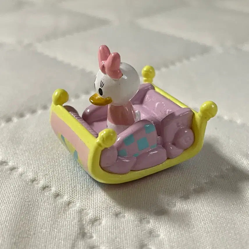 [BUNJANG] Disney Japan Bath Bomb Gacha Daisy Duck / 일본 디즈니랜드 배쓰밤 가챠 - 데이지덕