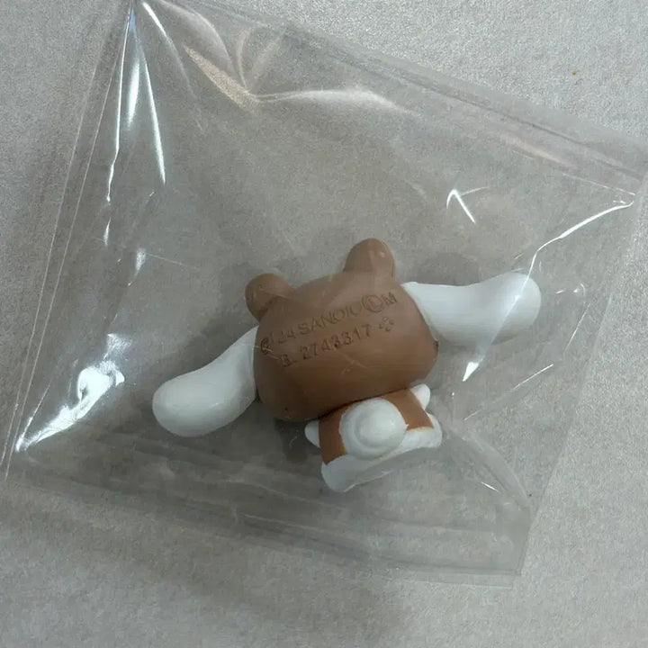 [BUNJANG] Cinnamoroll Bear Gacha Figure (Unused) / [미사용] 시나모롤 곰돌이 가챠 피규어