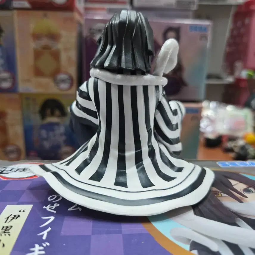[BUNJANG] Demon Slayer: Kimetsu no Yaiba Obanai Iguro Figure (Opened) / 귀멸의칼날 귀칼 개봉 피규어 이구로 오바나이