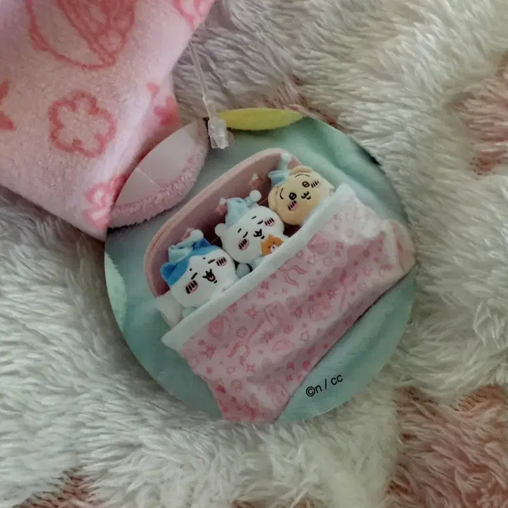 [BUNJANG] Chiikawa Oyasumi Sya Sya Bedtime Plush Doll / 치이카와 오야스미 스야스야 침대 인형