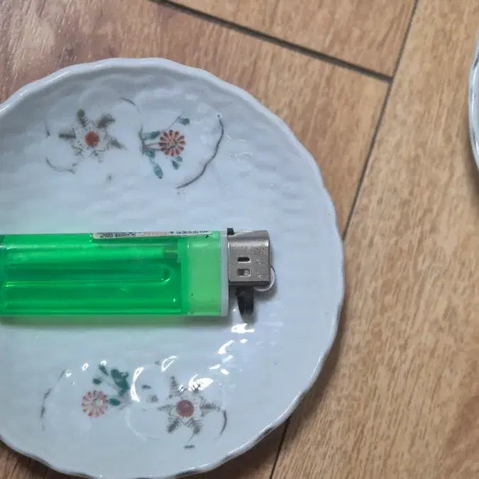[BUNJANG] Korean Modern Era Floral Plate Set (3 Pieces) / 근대사  꽃무늬 접시 3개 세트