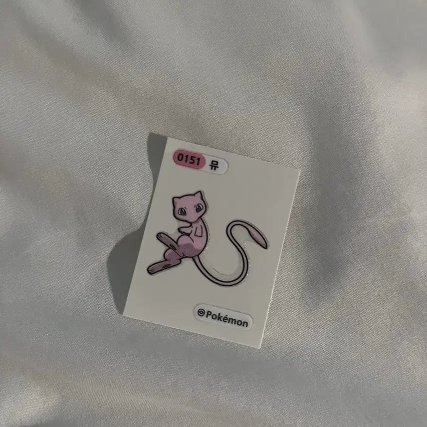 [BUNJANG] Pokemon Mew S-Shaped Sticker / 포켓몬스터 뮤 S자 띠부씰