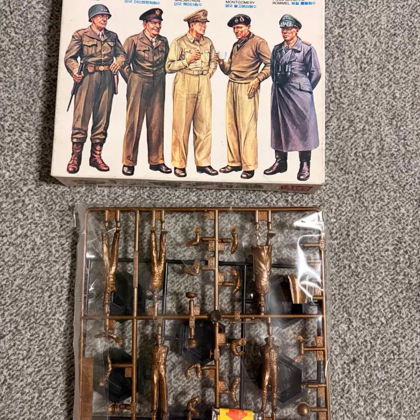 [BUNJANG] Academy Science "Great Generals of the World" 1/35 Scale Model Kit / 고전프라 아카데미과학 세계명장군