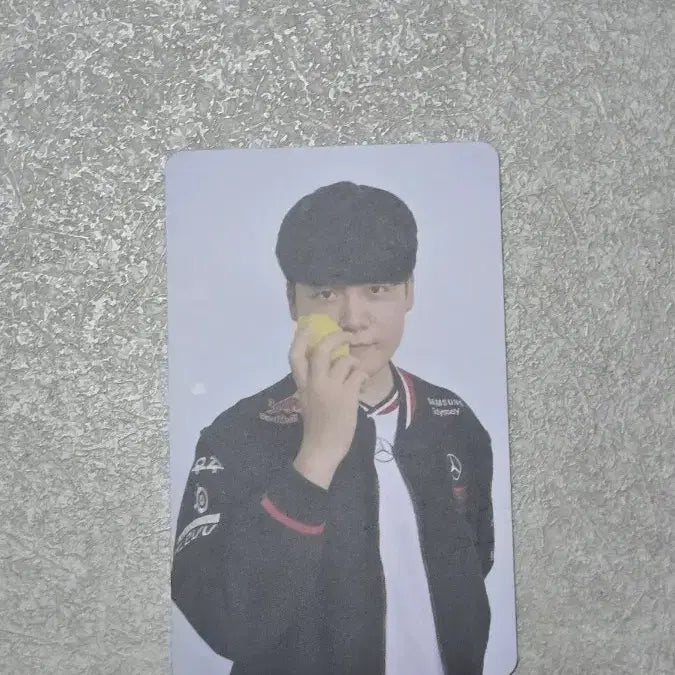 [BUNJANG] Kuro Kuma Yumusi Lemon Photocard White / 구마유시 카스 레몬 포카 화이트