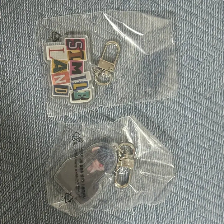 [BUNJANG] SymIsland Band Younghee Logo Keyring Bundle Set / 밴드 심아일랜드 영희 로고 키링 2개 일괄