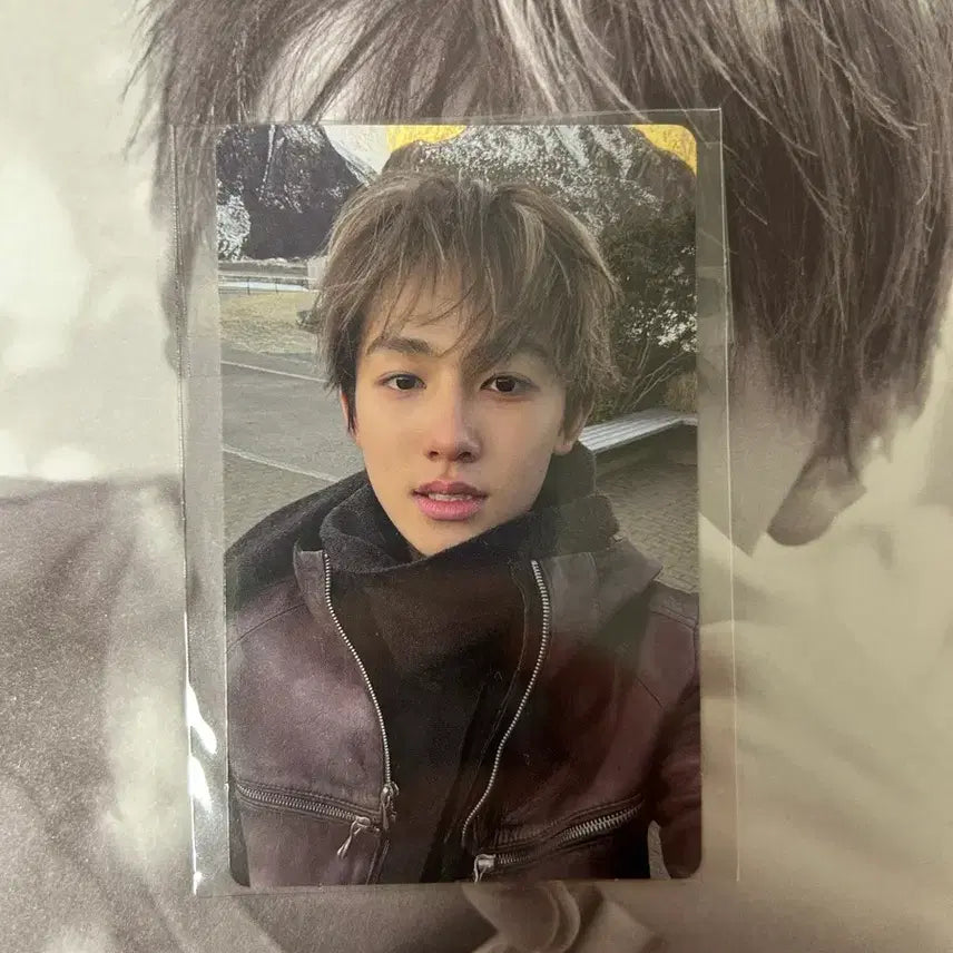 [BUNJANG] COLOR OUTSIDE THE LINES Weverse Lucky Draw Seonghyun Photocard / COLOR OUTSIDE THE LINES 위버스 럭키드로우 성현