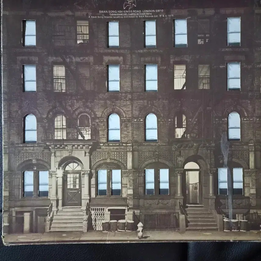 [BUNJANG] Led Zeppelin Physical Graffiti LP Vinyl Record (1975 UK Pressing) / 레드 제플린의 명반 Physical Graffiti LP-UK