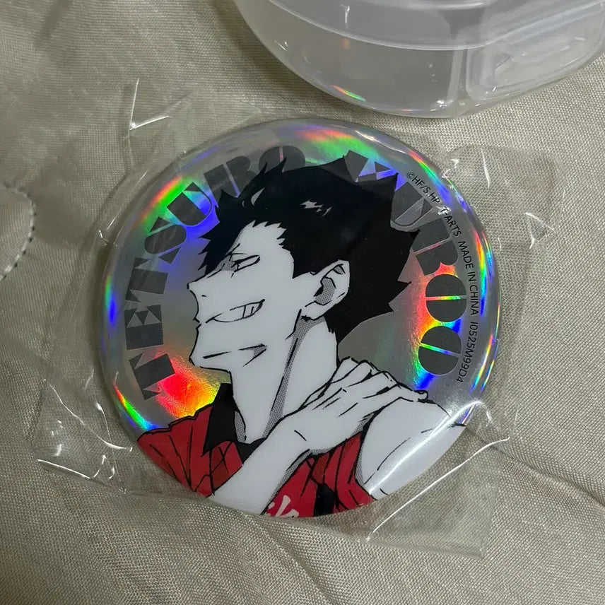 [BUNJANG] Haikyuu!! Tetsuro Kuroo Hologram Can Badge / 하이큐 - 쿠로오 홀로그램 캔뱃지