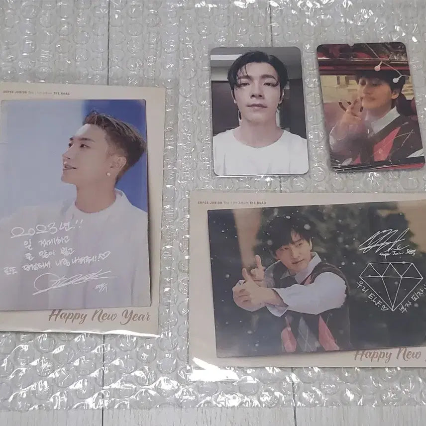[BUNJANG] Super Junior The Road Vol. 11 Album Photo Book ver. / 슈퍼주니어 11집 앨범 - 포카&amp;엽서 각 2개 포함