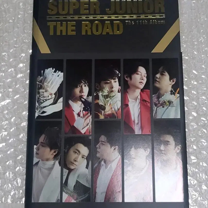 [BUNJANG] Super Junior The Road Vol. 11 Album Photo Book ver. / 슈퍼주니어 11집 앨범 - 포카&amp;엽서 각 2개 포함