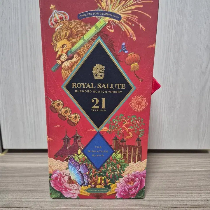 [BUNJANG] Royal Salute 21 Year Signature Blend Whisky Empty Bottle and Case / 로얄살루트 21년 시그니처 블렌드 위스키 공병/케이스