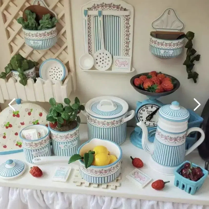 [BUNJANG] UES Miniature Food Toy Blue Stripe Kitchen Accessories Set / UES 미니어처 식완 블루 스트라이프 주방 소품 세트 키덜트