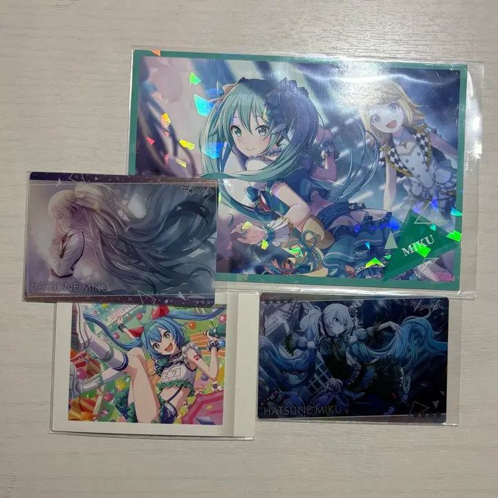 [BUNJANG] Hatsune Miku (Project Sekai) Wafer Card &amp; Postcard Bundle Set / 하츠네 미쿠(프로젝트 세카이) 웨하스, 엽서 일괄