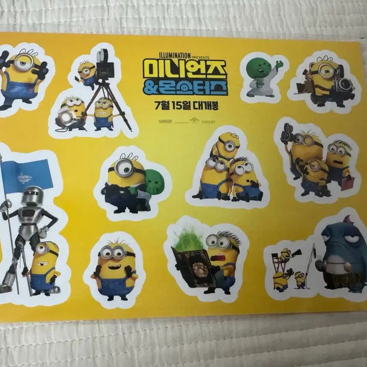 [BUNJANG] Minions &amp; Monsters Theatrical Version Sticker Set (Sealed) / 미니언즈&amp;몬스터즈 극장판 스티커 모음 미개봉 (씨네큐 2주차 특전)