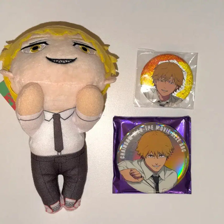 [BUNJANG] Chainsaw Man Denji Plush Doll + 2 Types Makima Can Badges Bundle Set / 체인소맨 덴지 누이 인형 + 캔뱃지 2종 + 마키마 캔뱃지 덤 1종