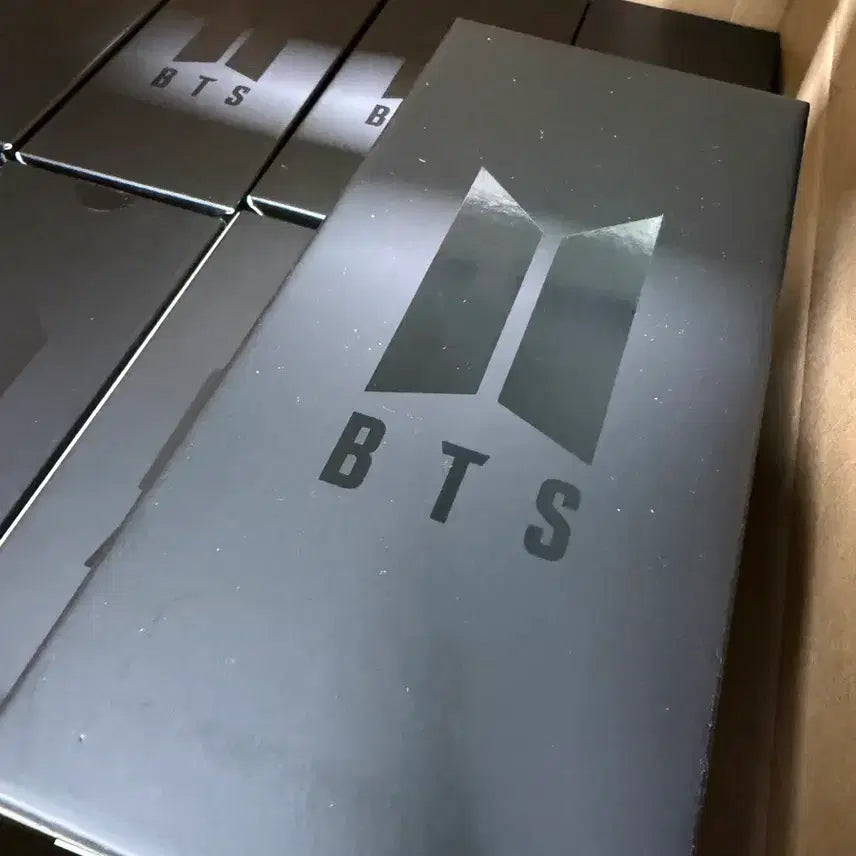 [BUNJANG] BTS Official Light Stick Ver. 4 / (대량가능) BTS 응원봉 ver. 4