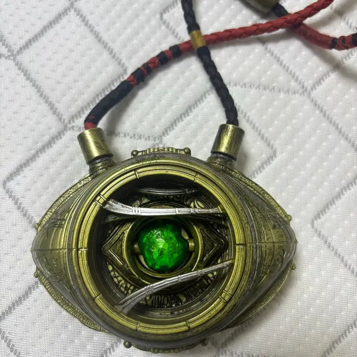 [BUNJANG] Hasbro Marvel Legends Eye of Agamotto / 해즈브로 마블 레전드 닥터 스트레인지 아가모토의 눈
