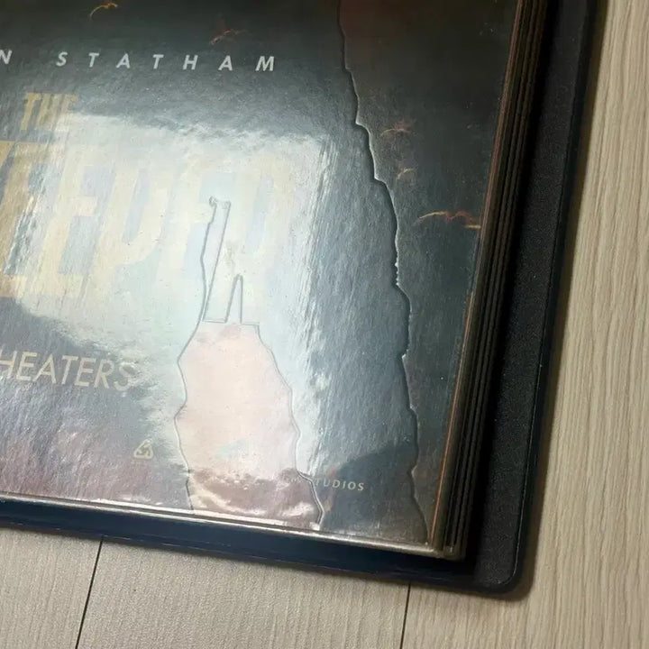 [BUNJANG] Jason Statham The Beekeeper Dolby Cinema Poster (A3) / [초희귀한정판]영화 제이슨스타뎀 비키퍼 돌비 포스터(A3) DOLBY