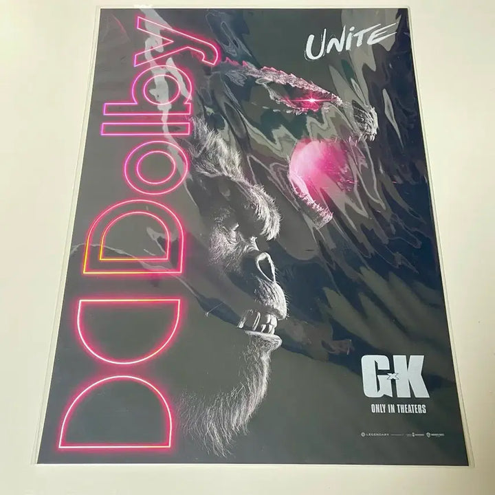 [BUNJANG] Godzilla x Kong: The New Empire Dolby Cinema Poster / 메가박스 <고질라X콩: 뉴 엠파이어> 돌비 포스터