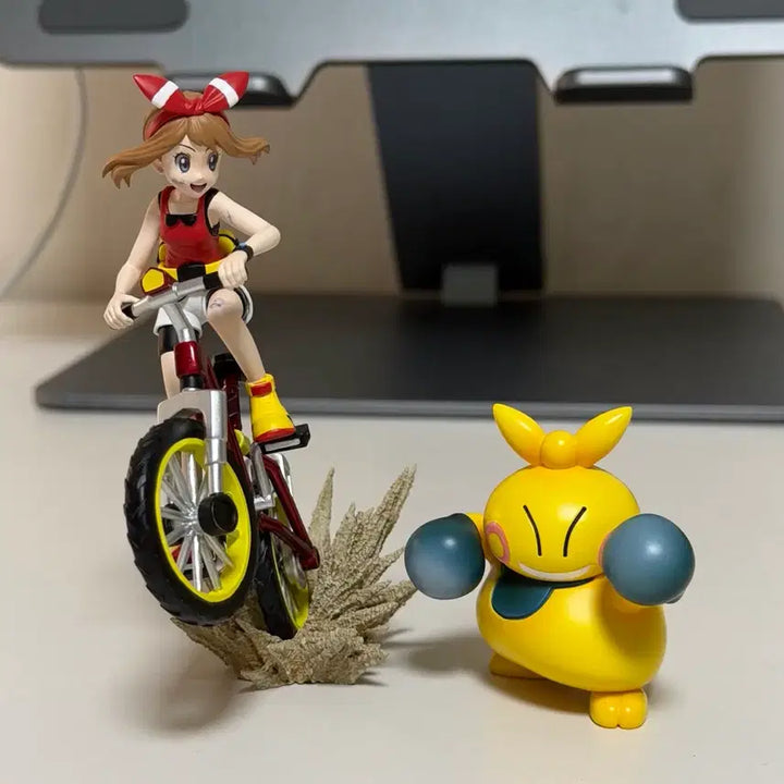 [BUNJANG] Pokemon Scale World JB Studio Bicycle Spring Figure (Defective) / 포켓몬스터 스케일월드 레진 jb 자전거 봄이 하자품