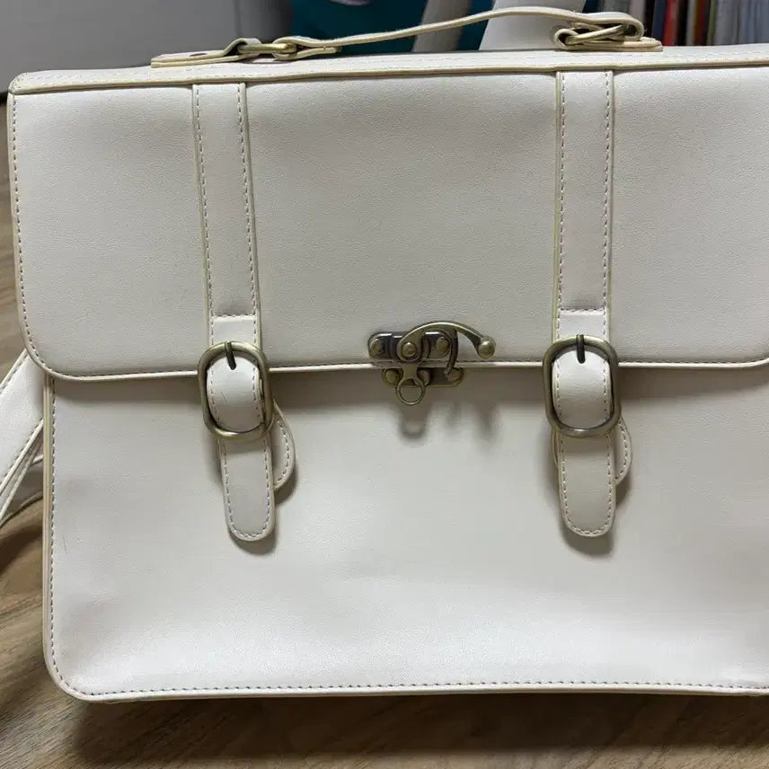 [BUNJANG] Wego A4 Ita Bag / 위고 이타백 A4