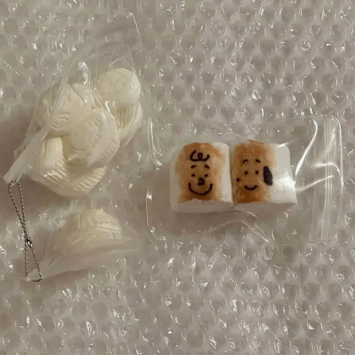 [BUNJANG] Dimodimo Snoopy Marshmallow Muffin Squishy Bundle Set / Dimodimo 디모디모 스누피 말랑이 일괄 샤오홍슈