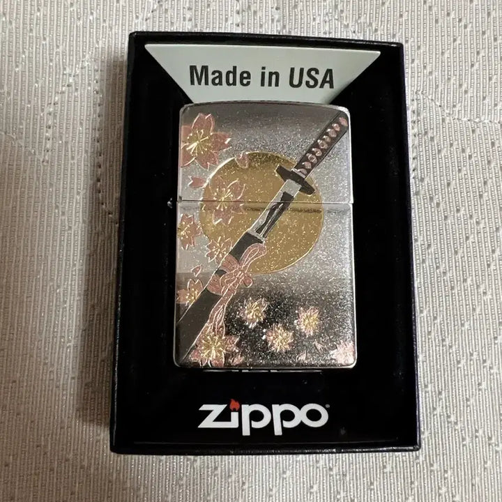 [BUNJANG] Zippo Japanese Sword Samurai Sakura Silver Limited Edition Lighter / Zippo) 지포라이터 일본검 사무라이 사쿠라 실버 한정판