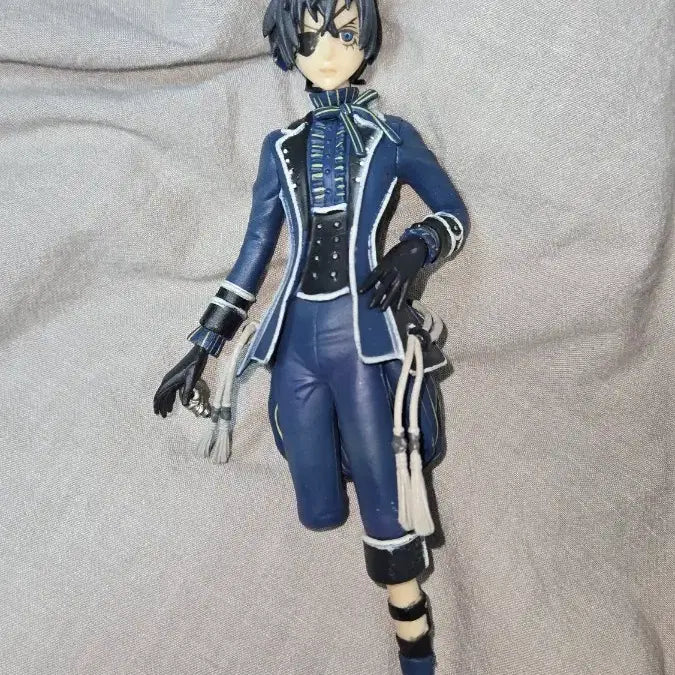 [BUNJANG] Black Butler Ciel Phantomhive 2008 Vintage Figure / 파츠분실 2008 흑집사 시엘 팬텀하이브 고전 피규어