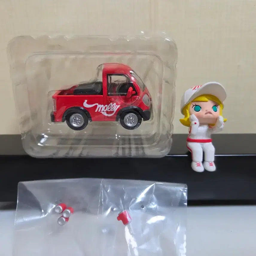 [BUNJANG] Pop Mart Molly Kaka Figure / 팝마트 몰리 카카 피규어